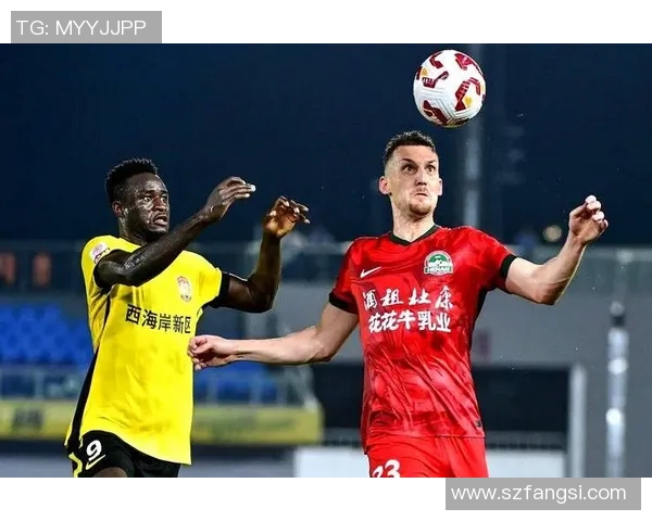 足球明星扔刀视频引发热议网友热议其背后故事与影响