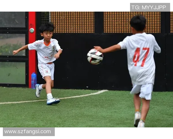 追逐梦想的脚步足球明星们的励志训练之旅 追逐梦想的脚步足球明星们的励志训练之旅